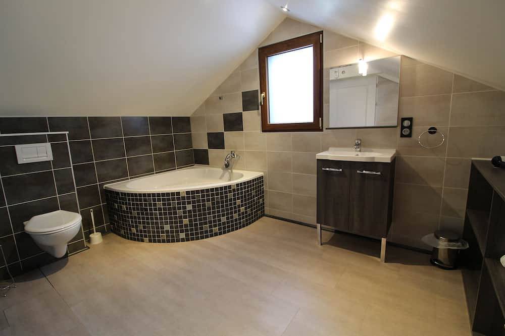 Chalet le Belvédère 12 Personen mit Terrasse in Le Tholy 10 Minuten von Gerardme in Le Tholy, Épinal und Umgebung