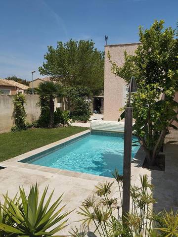 Gîte pour 6 personnes, avec jardin et piscine à Florensac
