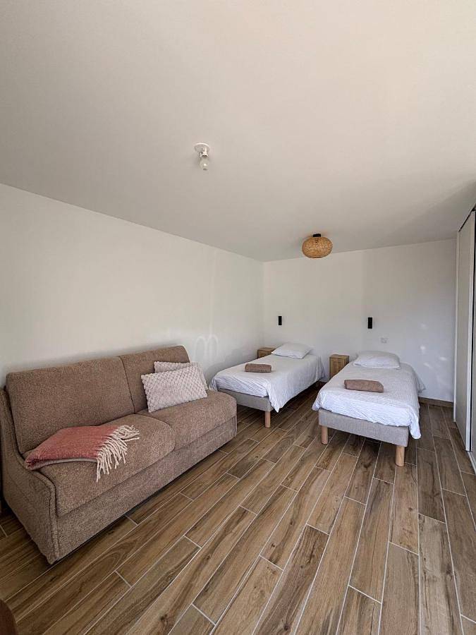 Gîte pour 4 personnes, avec vue et jardin à Saint-Jean-d'Arvey - 4
