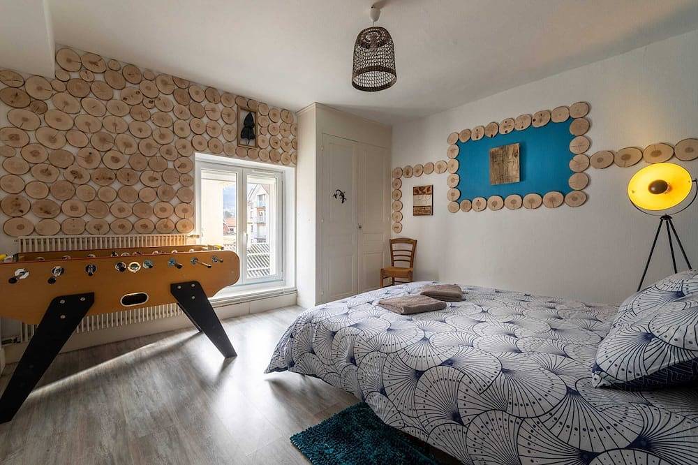 Apartamento entero, The Modern Wood, Hyper Center, 8 Pers., T3 de 70m² in Voiron, Isère