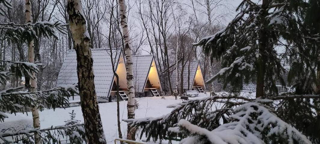 Camping für 4 Personen, mit Terrasse und Garten sowie Seeblick und Ausblick in Litauen