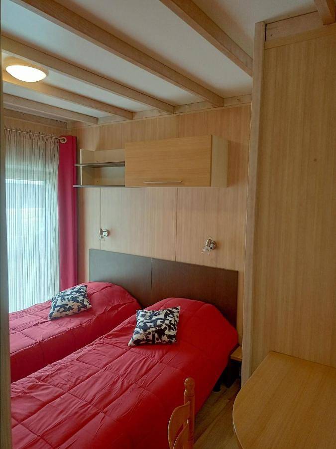 Gîte pour 6 personnes, avec balcon ainsi que jacuzzi et piscine dans Lac du Jaunay - 3