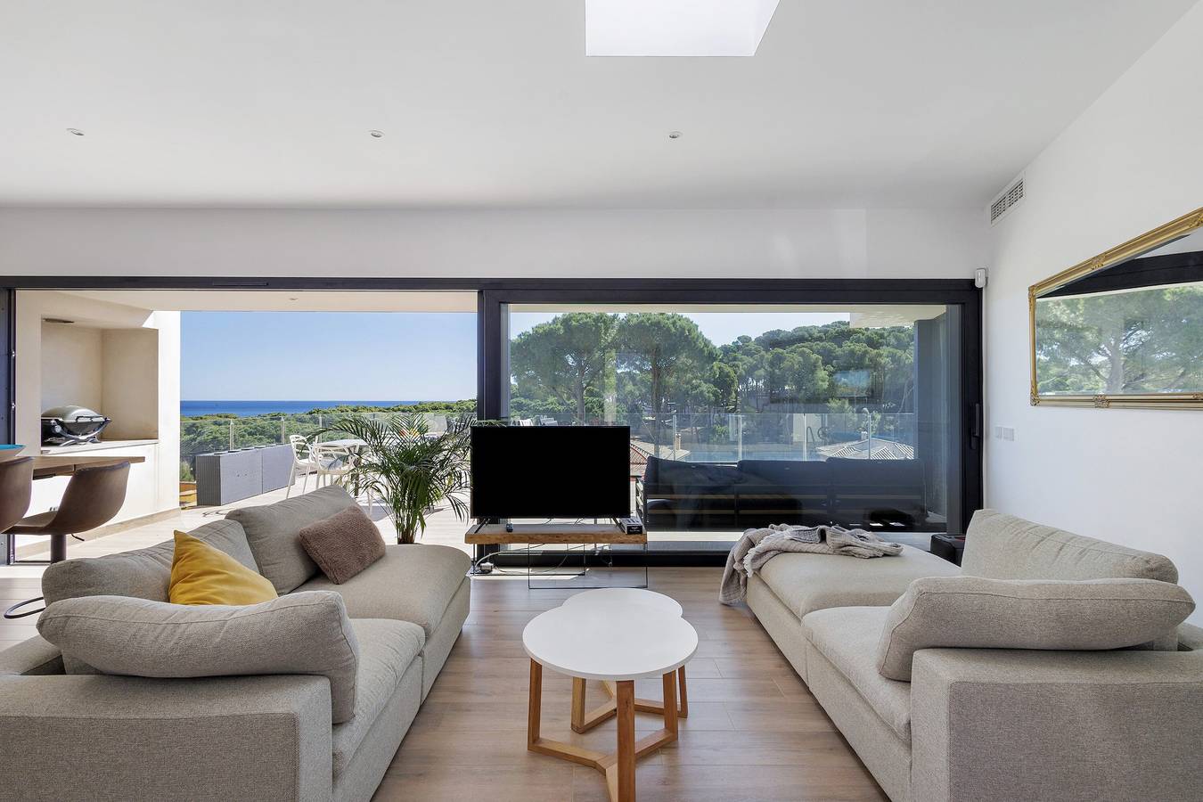 Villa mit Pool, Klimaanlage und Meerblick in Pals, Costa Brava