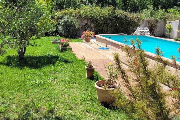 Le Jasmin, saura vous charmer entièrement rénové sur un terrain de 2 hectares. in Barjols, Région de Brignoles