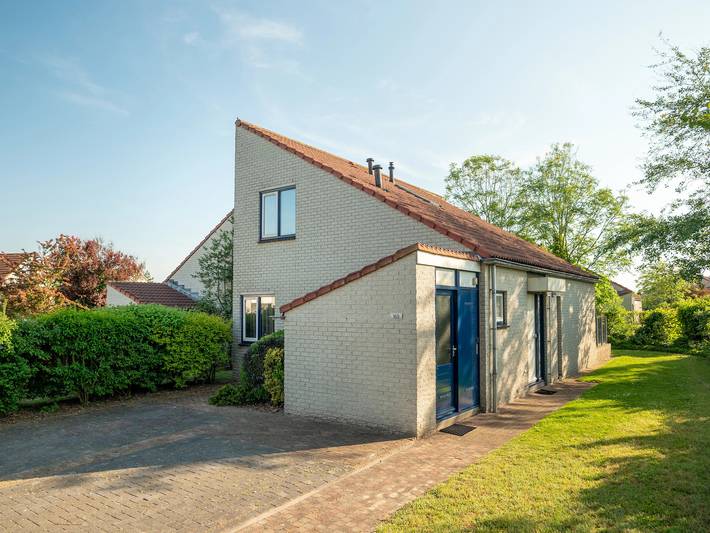 Bungalow für 4 Personen, mit Balkon/Terrasse und Terrasse sowie Sauna in Julianadorp