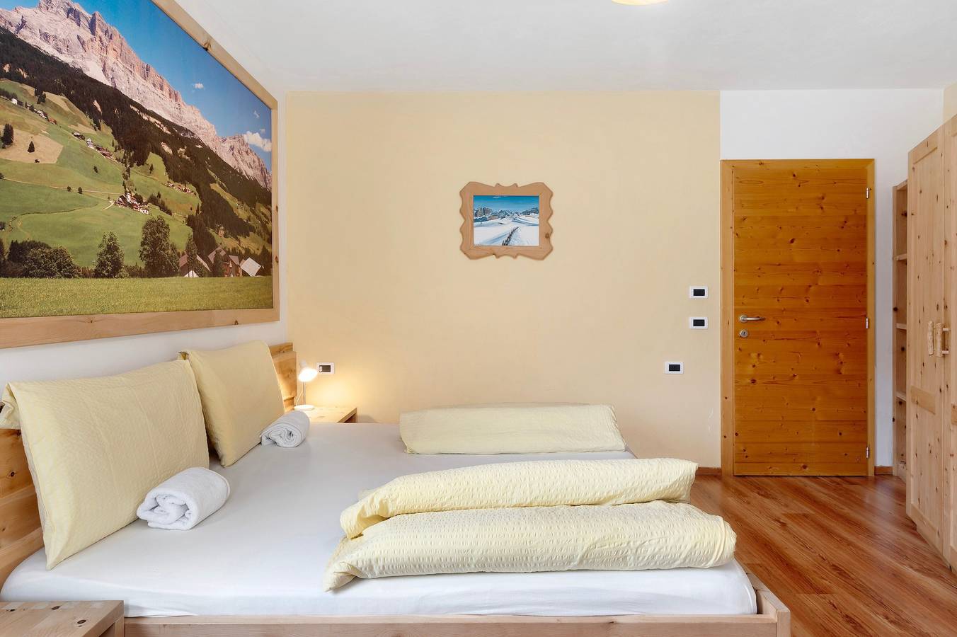Ganze Wohnung, Ferienwohnung 'Paracia App Cir' mit Meerblick, Gemeinschaftsgarten und Wlan in Paracia, Abtei