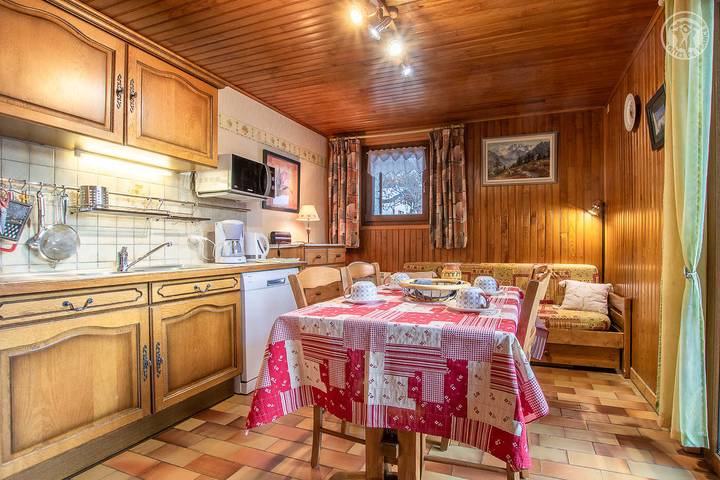 Gîte pour 4 personnes, avec terrasse et jardin à Lanslevillard - 4