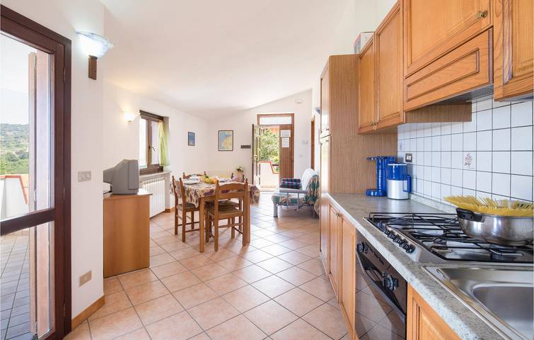 Gîte pour 6 personnes, avec terrasse, adapté aux familles dans Calabre - 4