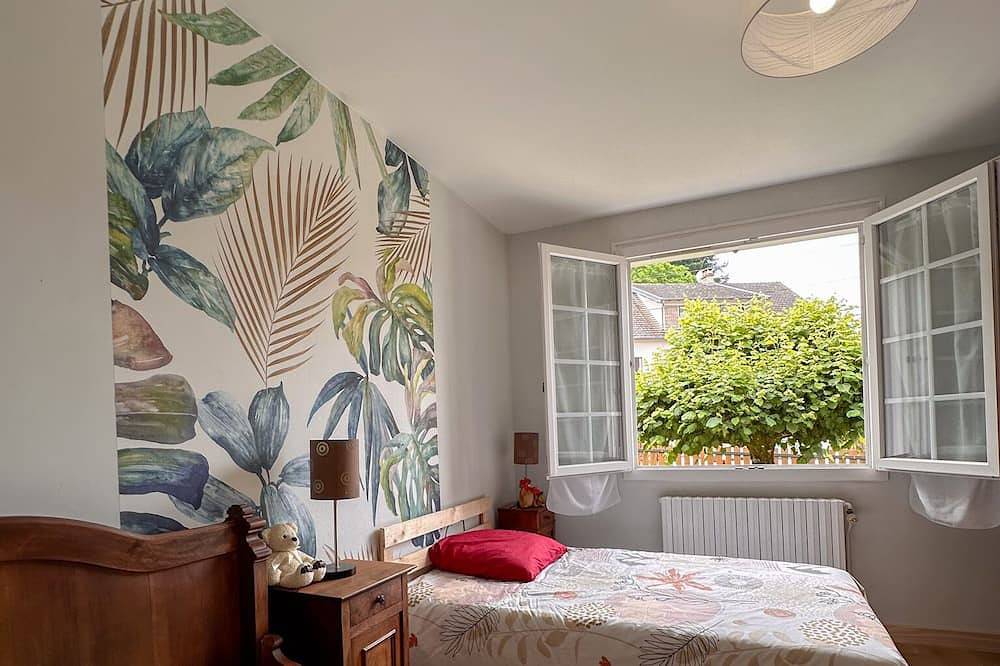 Family Home and Nature in Eymoutiers in Eymoutiers, Región de Limoges