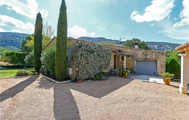 Gîte pour 6 personnes, avec terrasse et jardin, animaux acceptés à Maubec