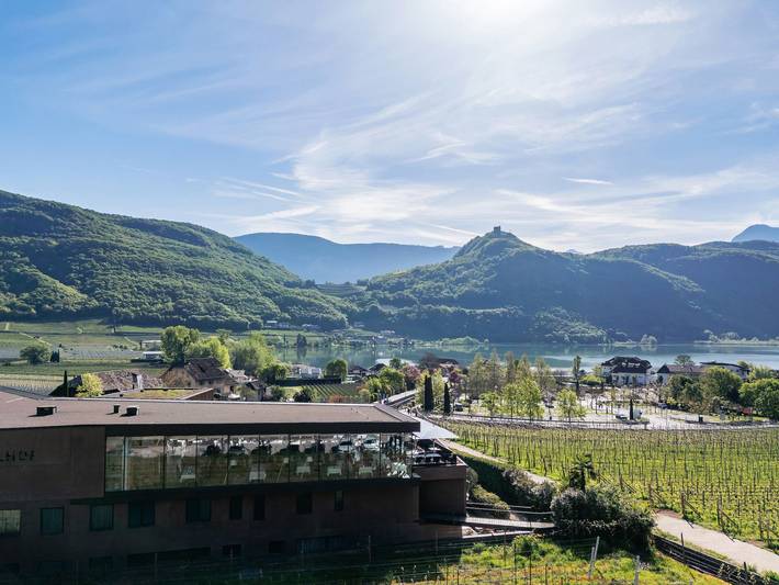 Hotel für 4 Personen, mit Terrasse und Seeblick sowie Garten in Überetsch-Unterland - 2