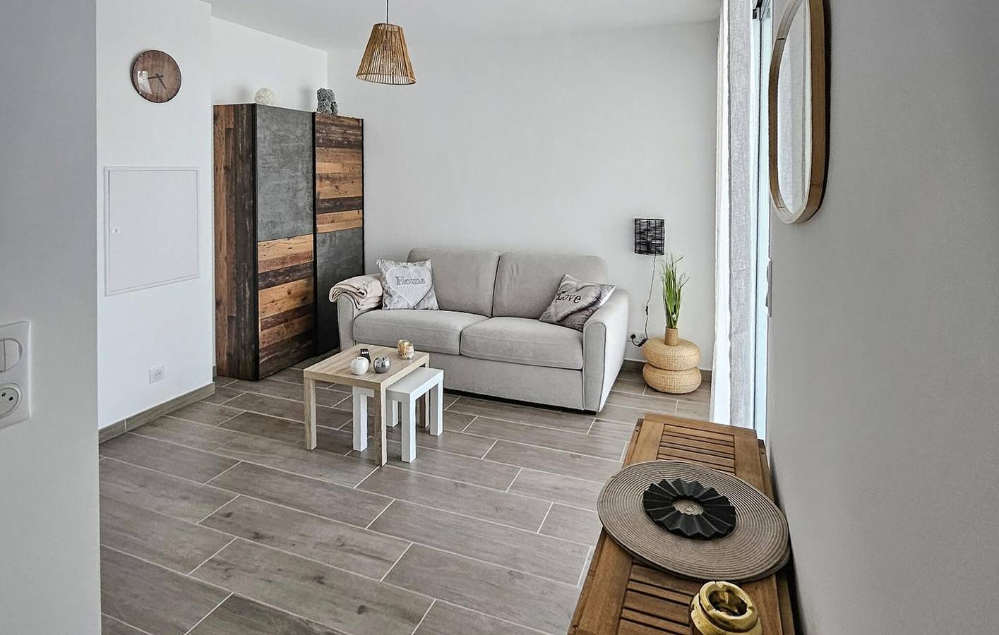 Ganze Ferienwohnung, Reizende Ferienwohnung mit Pool und WLAN, nur wenige Schritte von Einkaufsmöglichkeiten und Restaurants entfernt in Marseille, Marseille und Umgebung