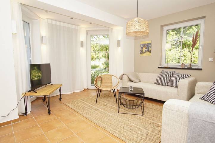 Ferienwohnung für 4 Personen, mit Terrasse und Garten sowie Ausblick in Breege - 3