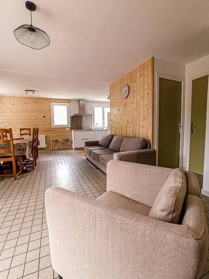 Appartement entier, Apartment with Mountain View in Gèdre, Parc national des Pyrénées