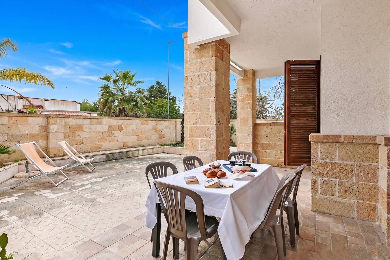 Salento Sweet Home Sea View with Garden in Torre Rinalda, Lecce