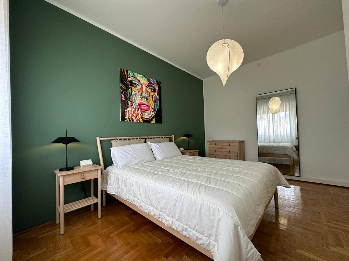 Apartamento inteiro, New modern Flat in the Heart of Treviso in Treviso, Treviso (província)