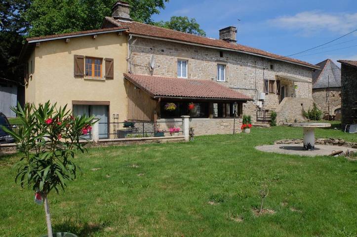Gîte pour 4 personnes, avec vue et jardin dans Sousceyrac-en-Quercy - 2
