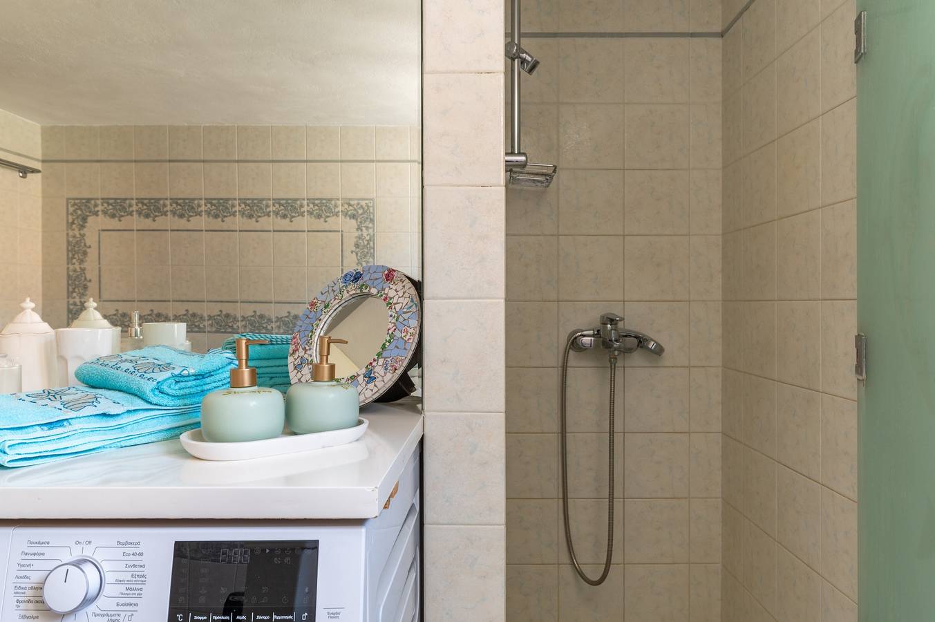Appartement 'The Lalouda Of Mani' met Zeezicht, Wi-Fi en Airconditioning, foto 13