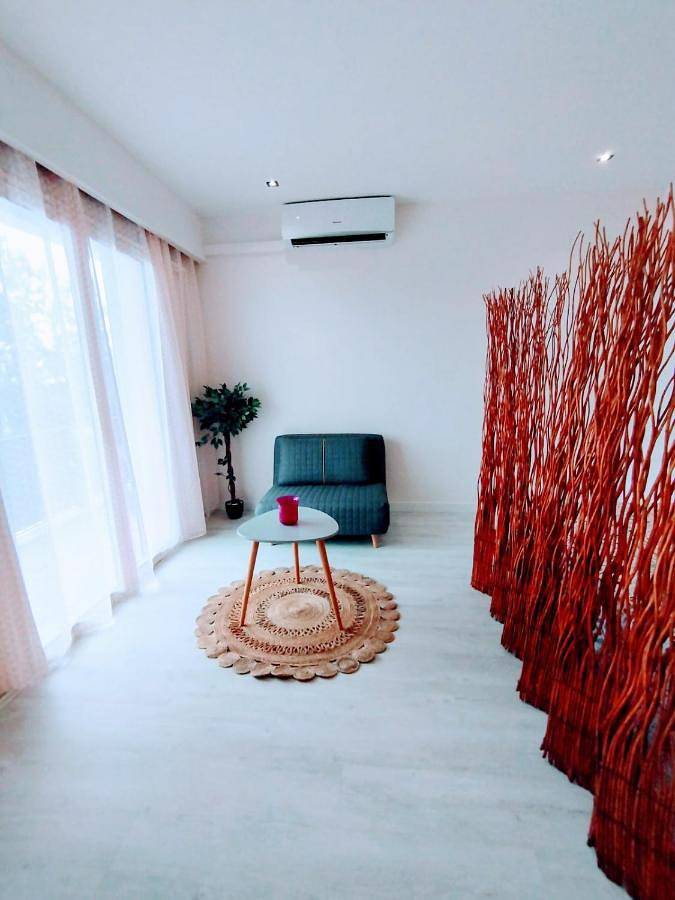 Gîte pour 3 personnes, avec terrasse et vue dans Le Barachois Saint Denis - 2