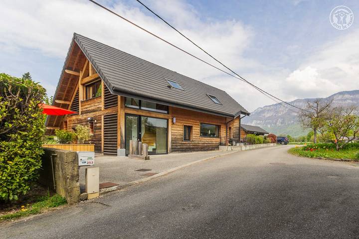 Gîte pour 2 personnes, avec Terrasse à Voglans