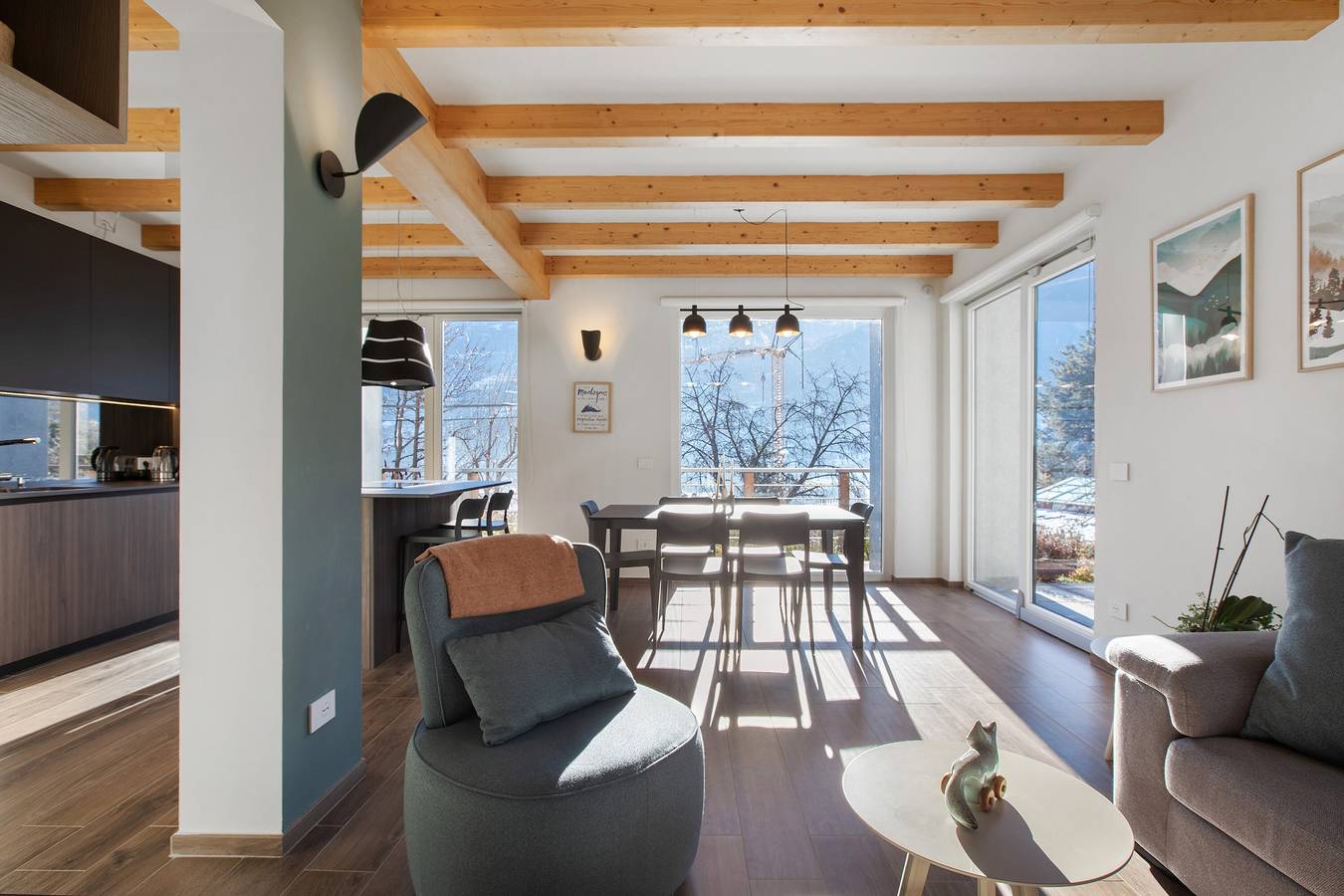 Villa 'La Maison Du Renard' with Mountain View, Wi-Fi and Air Conditioning in Comune di Sarre, Wallisian Alps