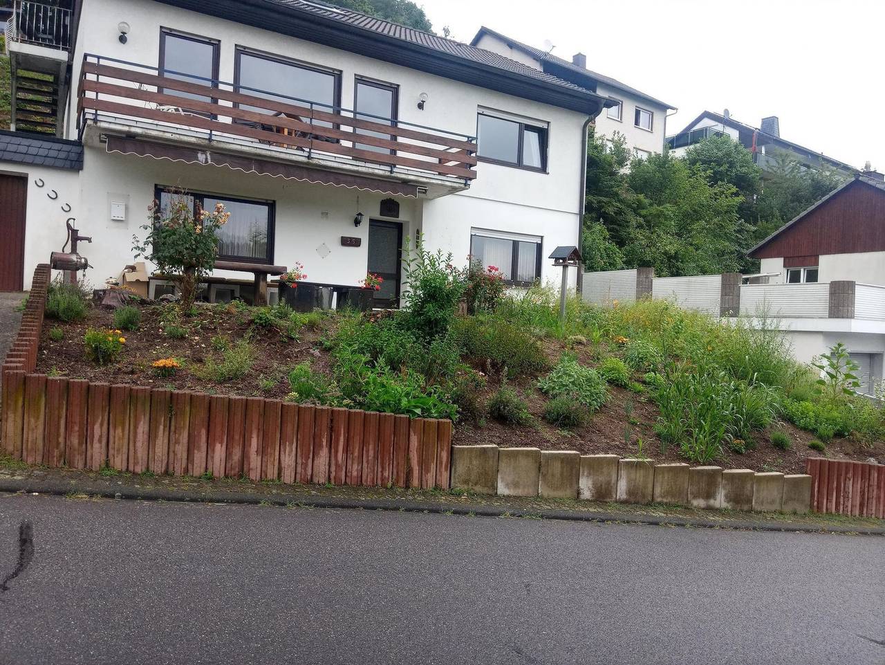 Ganze Ferienwohnung, Ferienwohnungen am Sonnenhang - Ferienwohnung am Sonnenhang: Dachgeschoss in Reuschenbach, Hausen (Wied)