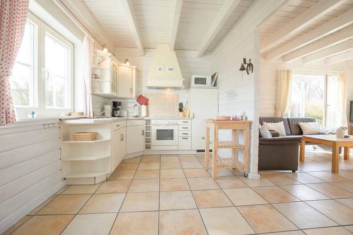 Ferienhaus für 4 Personen, mit Balkon und Terrasse sowie Garten und Sauna in Kosel - 3