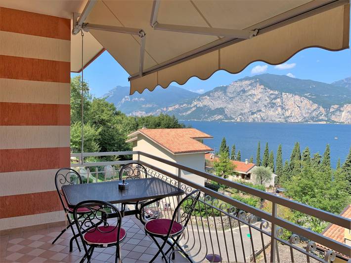 Ferienwohnung für 3 Personen, mit Balkon und Terrasse sowie Garten und Seeblick in Malcesine - 2