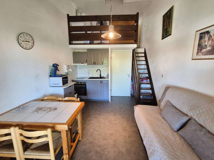 Apartamento vacacional entero, Residencia con piscina, vista al mar, tenis, parque infantil in Saint-Mandrier-sur-Mer, Costa mediterránea (Francia)