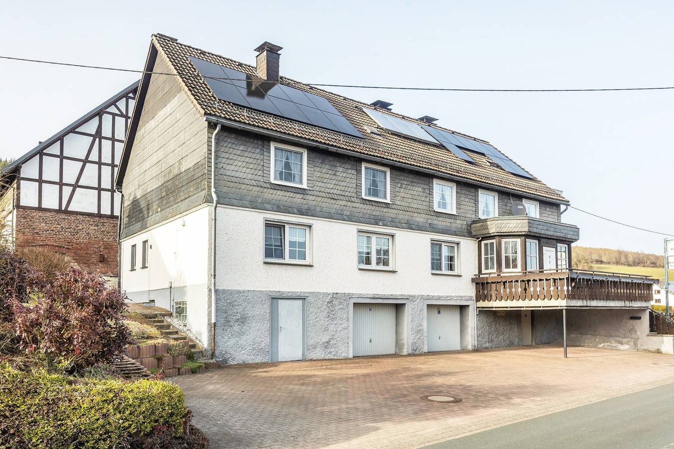 Appartement entier, Appartement de vacances 'Zum Tannenwirt' avec balcon et Wi-Fi in Medebach, Upland