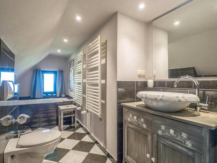 Ferienwohnung für 4 Personen, mit Terrasse und Sauna, mit Haustier in Altenkirchen - 3