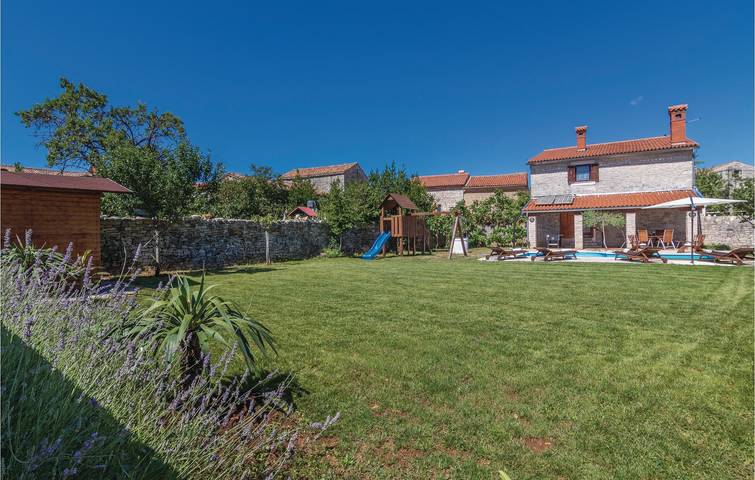 Location de vacances pour 8 personnes, avec terrasse, animaux acceptés à Svetvinčenat - 2