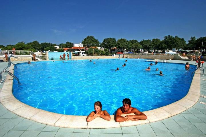Tente pour 5 personnes, avec vue ainsi que piscine et jardin en Croatie - 4