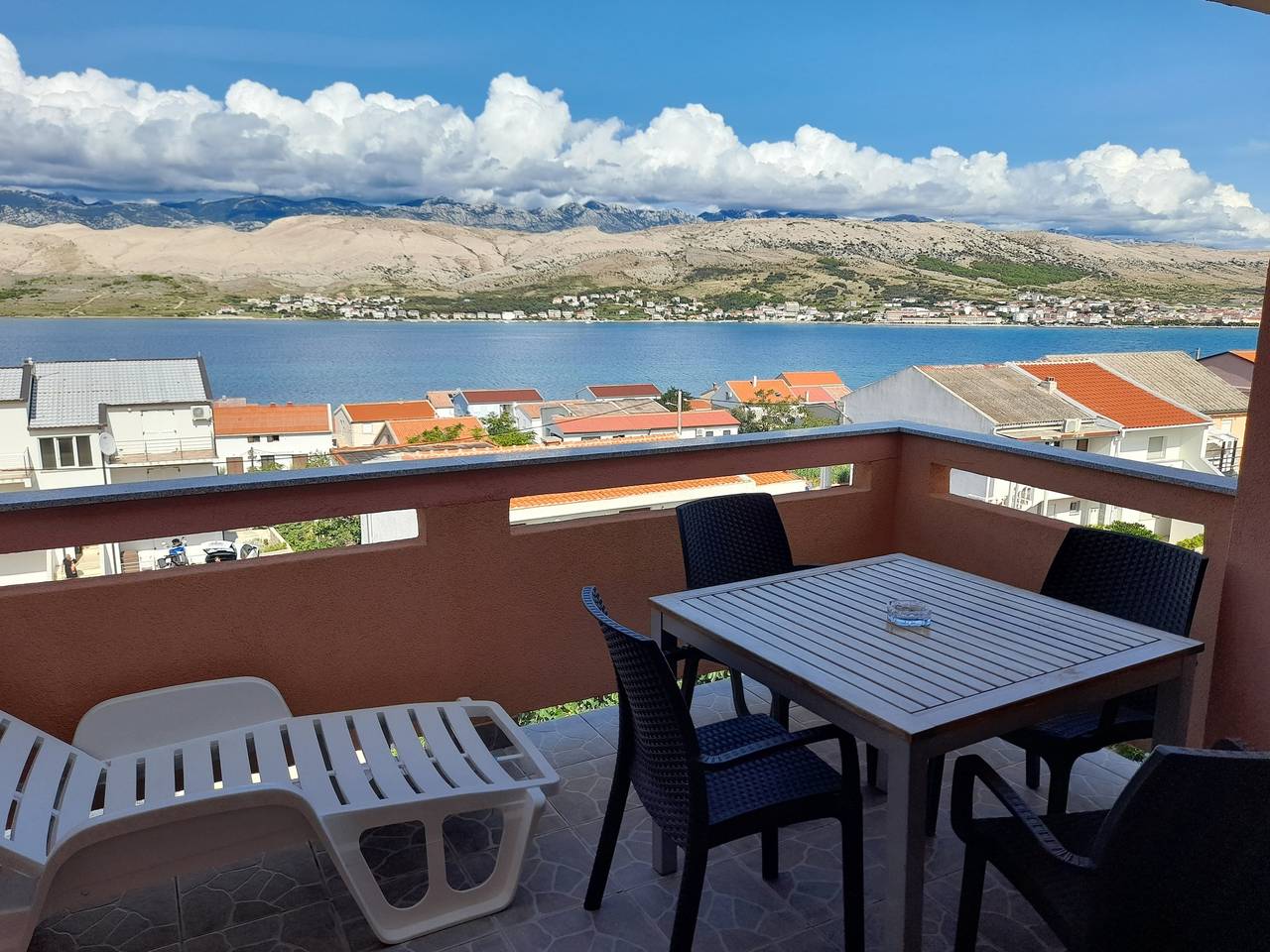 Entire apartment, Two bedroom apartment with terrace and sea view Pag A-6542-a in Pag Town, Pag Island