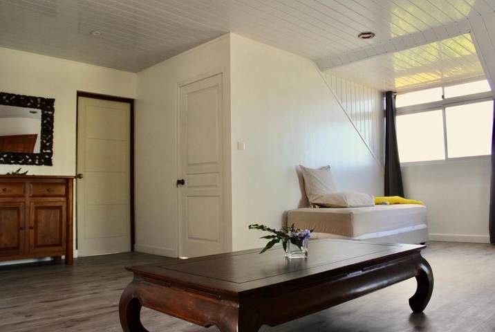 Location de vacances pour 12 personnes, avec vue ainsi que jardin et piscine dans Uturoa - 2