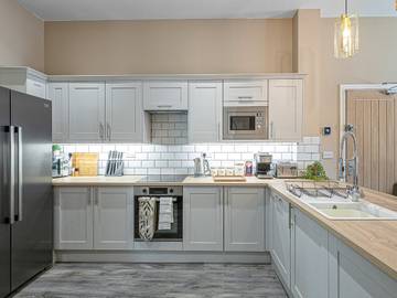 Holiday Rental for 4 People in Pwllheli, Gwynedd, Photo 2