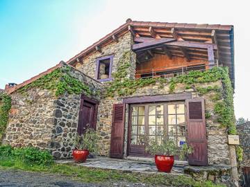 Maison de vacances pour 6 personnes, avec balcon et jardin en Haute-Loire