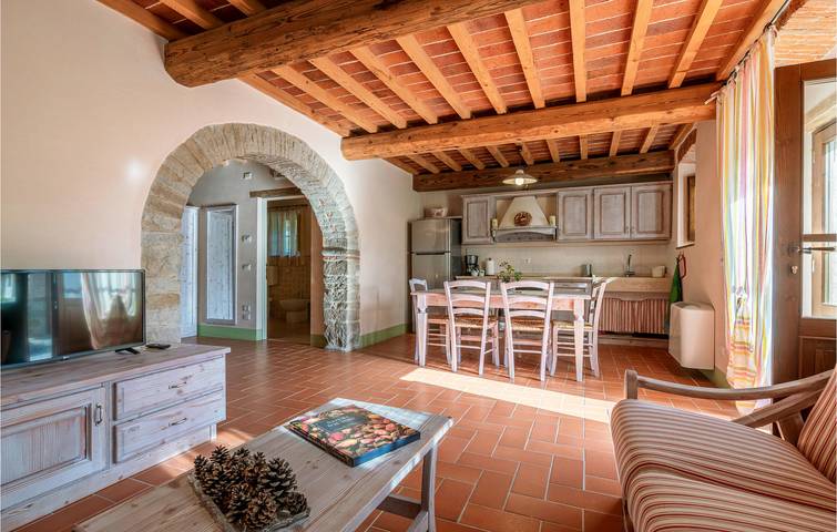 Appartamento di lusso con parcheggio, piscina e giardino in Ponte Alla Piera, Anghiari