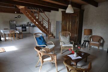 Gîte pour 6 personnes, avec jardin et terrasse à Guimaëc