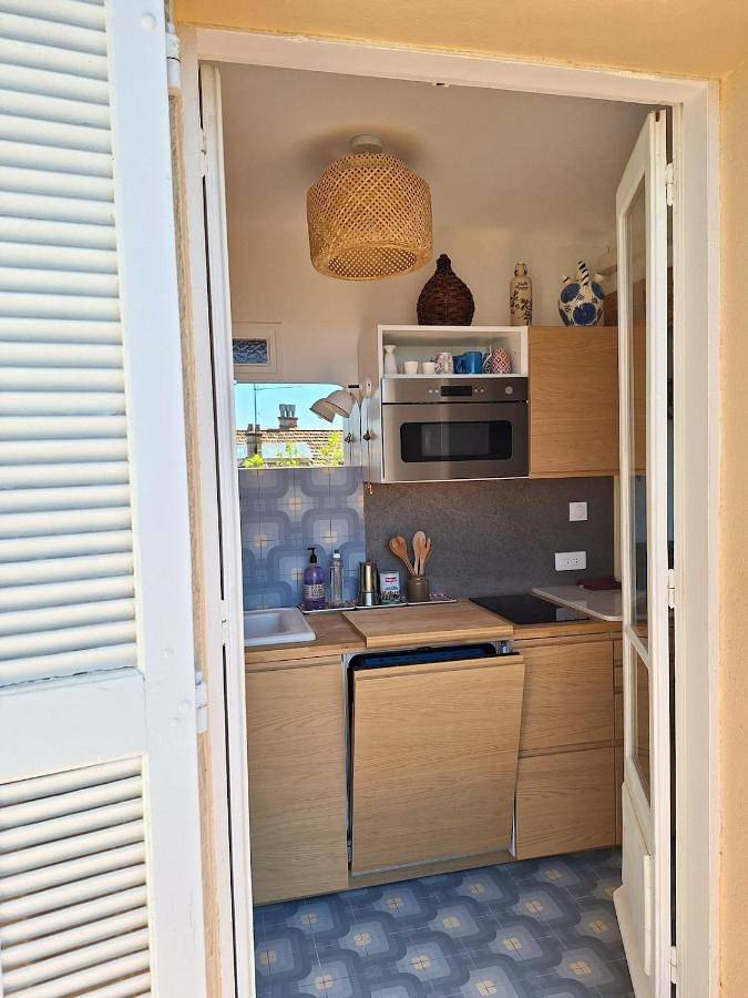 Appartement entier, One-Bedroom Apartment in Hyeres, Parc national de Port-Cros
