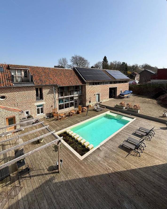Chambre d’hôte pour 2 personnes, avec Balcon et Terrasse ainsi que Jardin et Piscine à Tongres