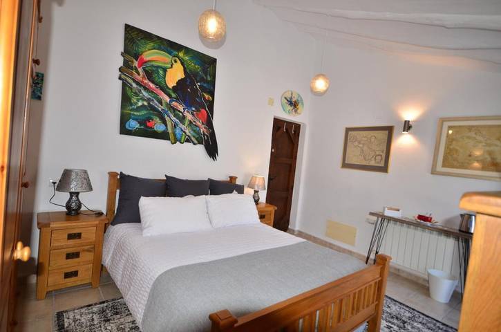 Casa rural para 4 personas, con piscina y jardín, Se admiten mascotas en Castril - 2