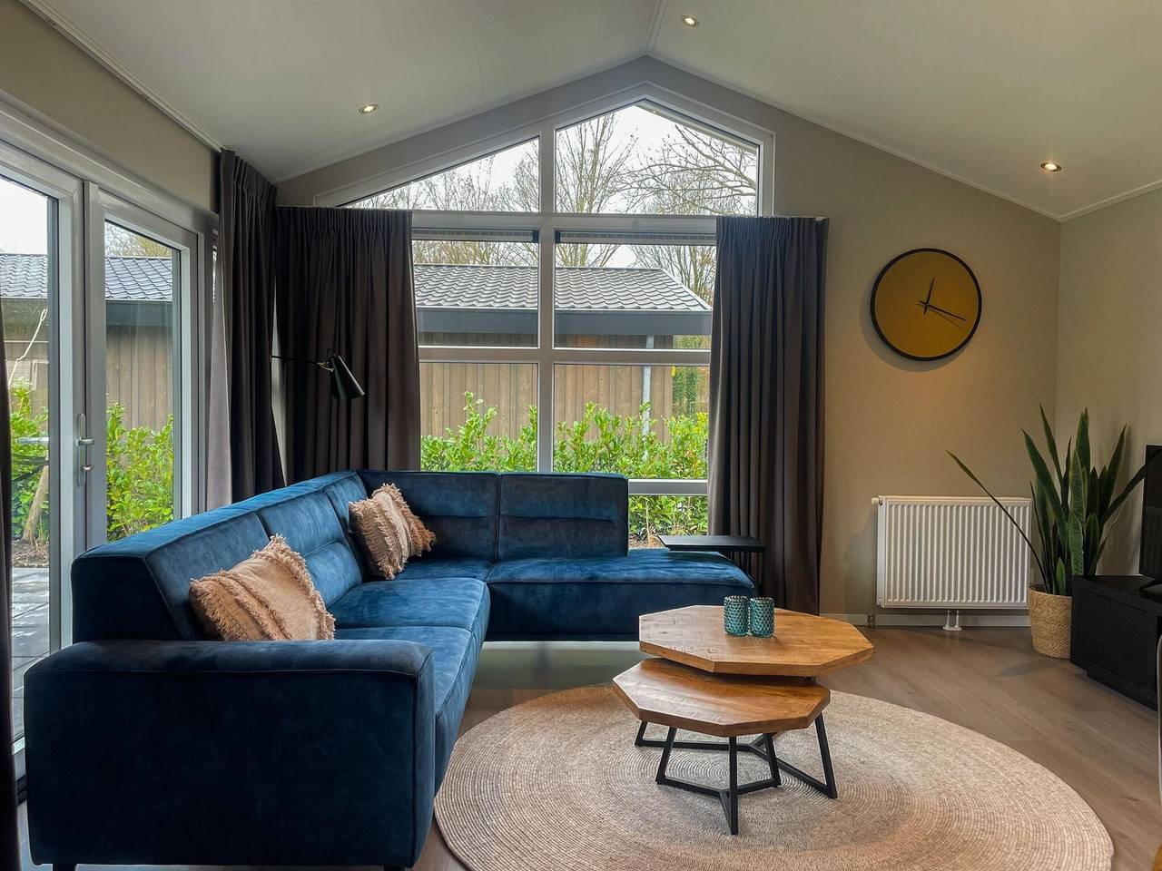 Chalet by Park Pond in the Netherlands in Veldhoven, North Brabant