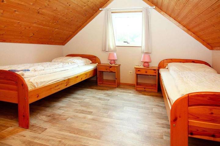 Ferienhaus für 4 Personen, mit Terrasse und Pool, mit Haustier in Markgrafenheide - 3
