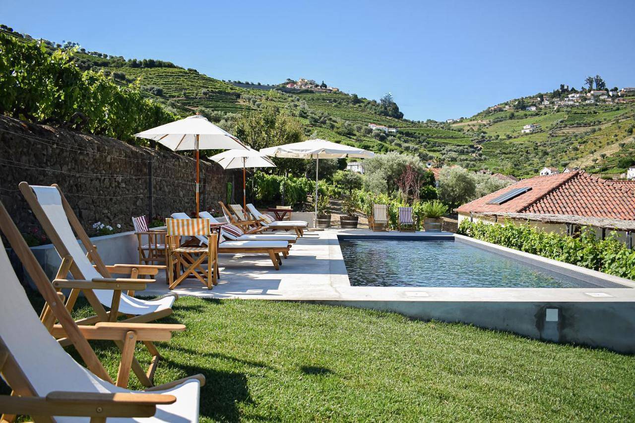 Villa in Serra do Marão, Cambres