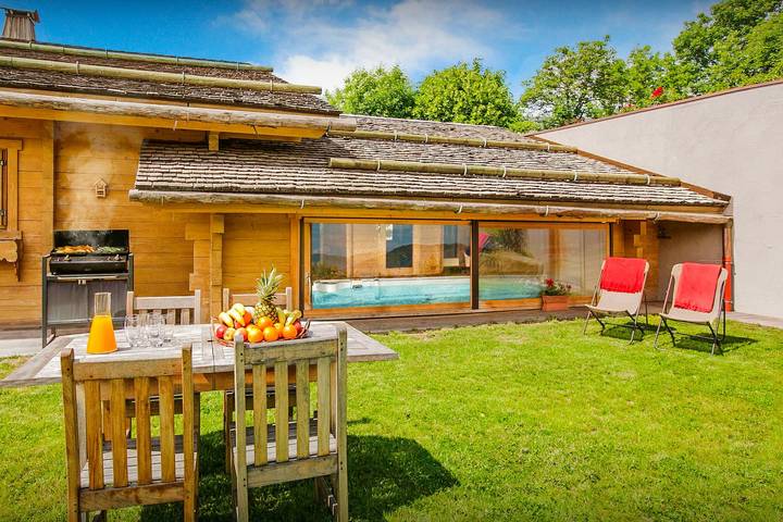 Chalet pour 12 personnes, avec sauna et jardin, adapté aux familles à Saint-Jean-de-Sixt