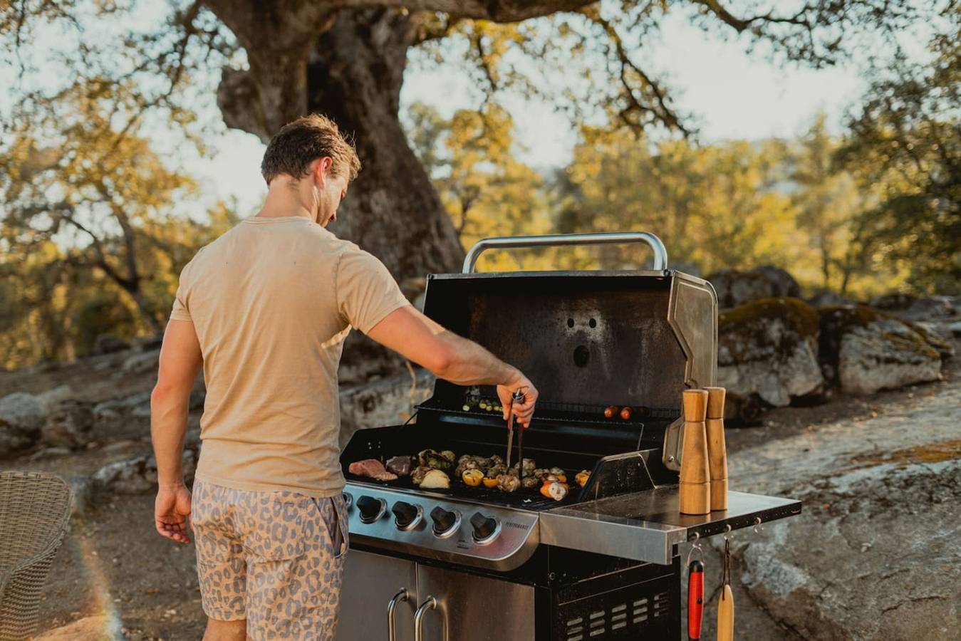 Sunset Site *Boulder Bliss* Hottub by Casa Oso in Madera County