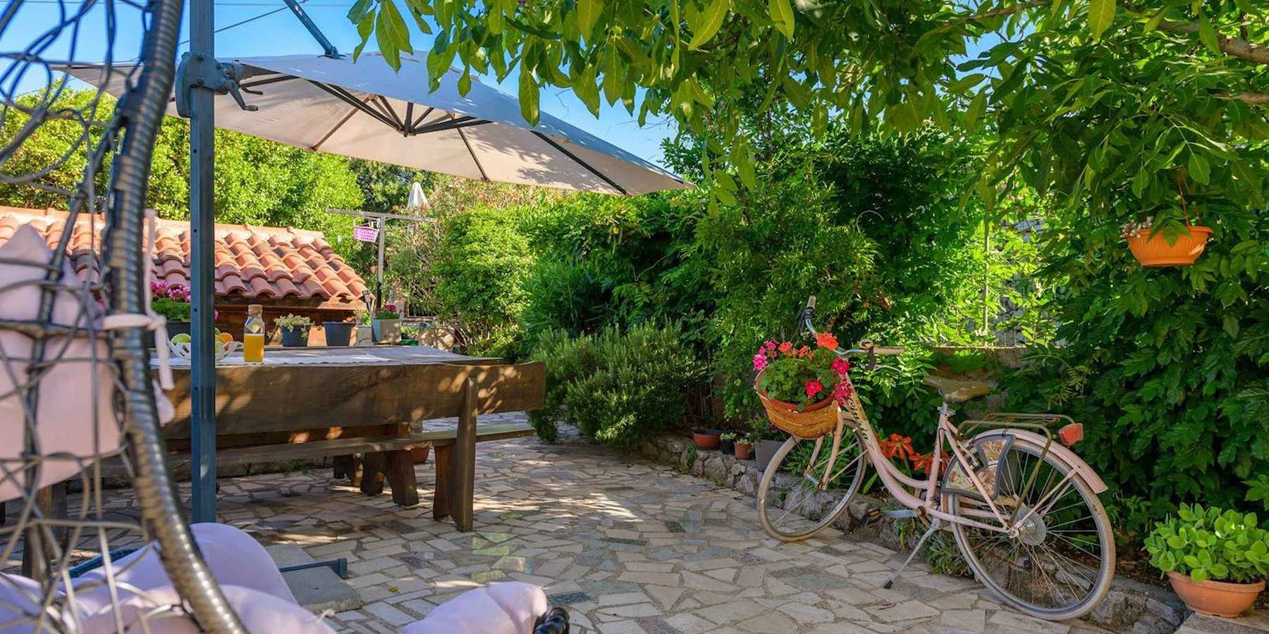 Cijeli apartman za odmor, Holiday apartment with balcony  in Veli Losinj, Kvarn Islands