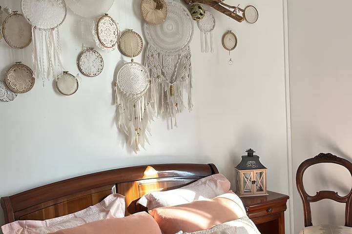 Chambre d’hôte pour 2 personnes, avec Jardin à Folles - 4