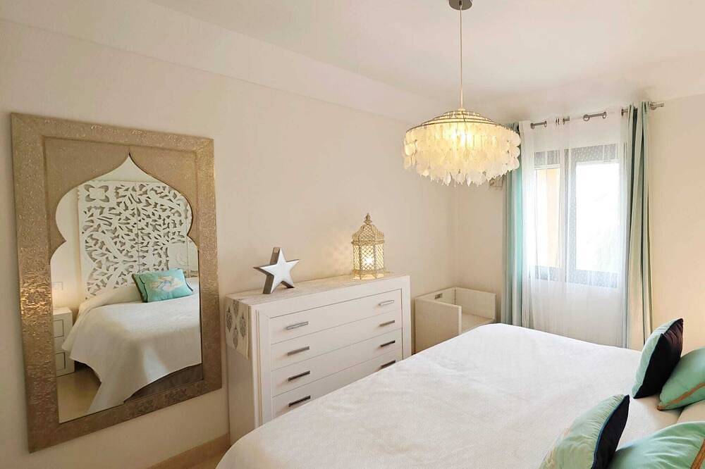 Ganze Wohnung, Stunning Sotogrande Marina Penthouse With Private Rooftop Pool. in Sotogrande, San Roque